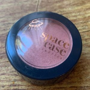 Space case blush